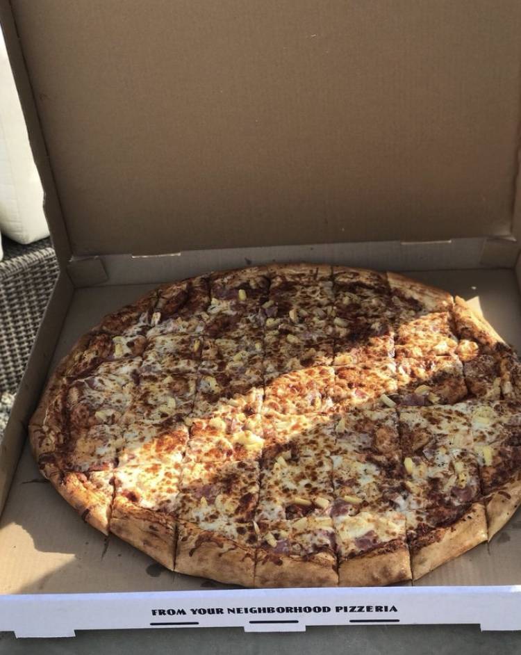 Gezzinys Famous Pizza | restaurant | 37951 47th St E, Palmdale, CA 93552, USA | 6612855522 OR +1 661-285-5522