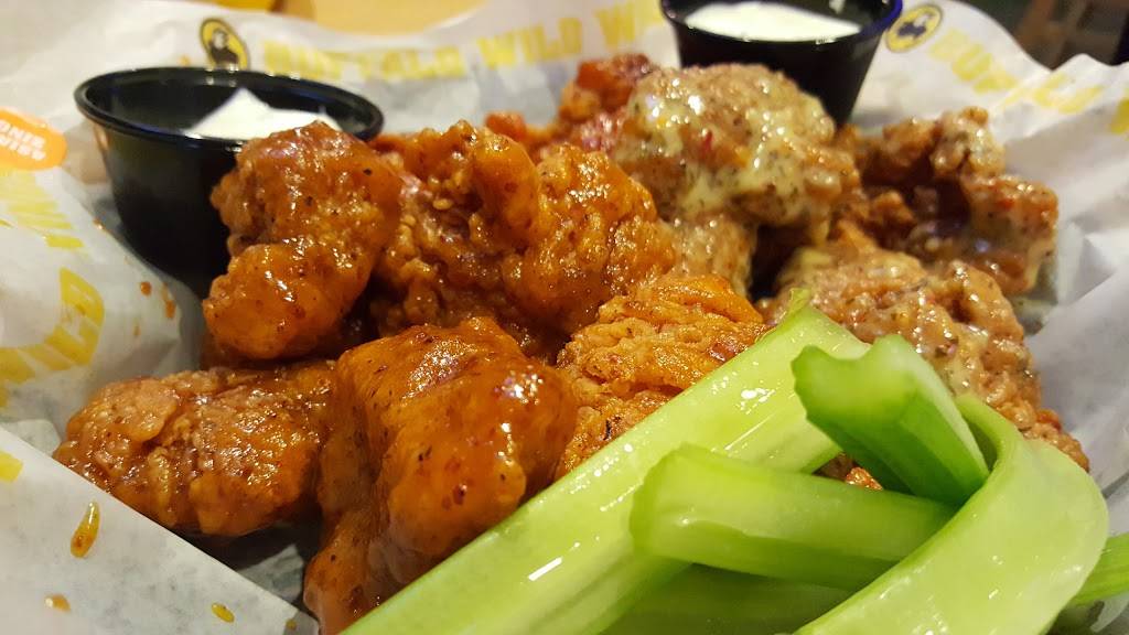 Buffalo Wild Wings | restaurant | 1200 Indianapolis Blvd, Schererville, IN 46375, USA | 2198653222 OR +1 219-865-3222