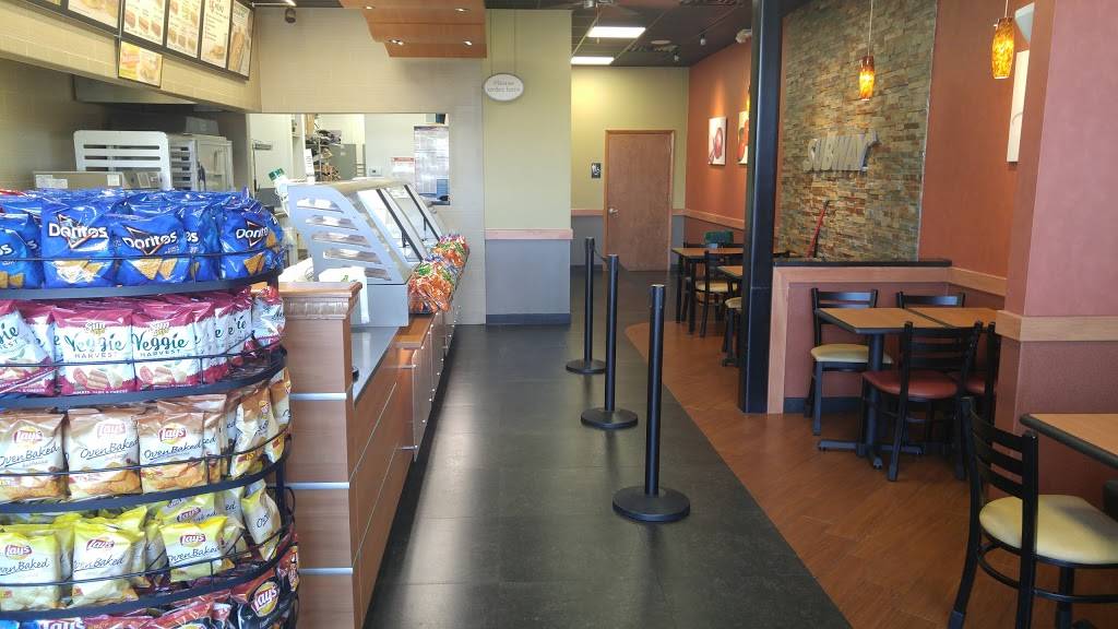 Subway | restaurant | 3140 Howland Blvd #102, Deltona, FL 32725, USA | 3862183888 OR +1 386-218-3888