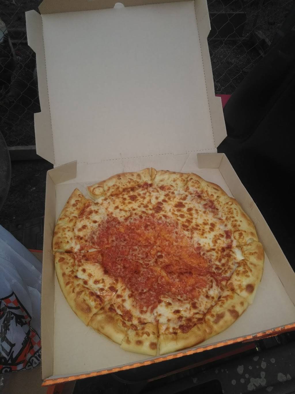 Little Caesars Pizza | meal takeaway | 1501 E Walnut Ave, Dalton, GA 30721, USA | 7062700123 OR +1 706-270-0123