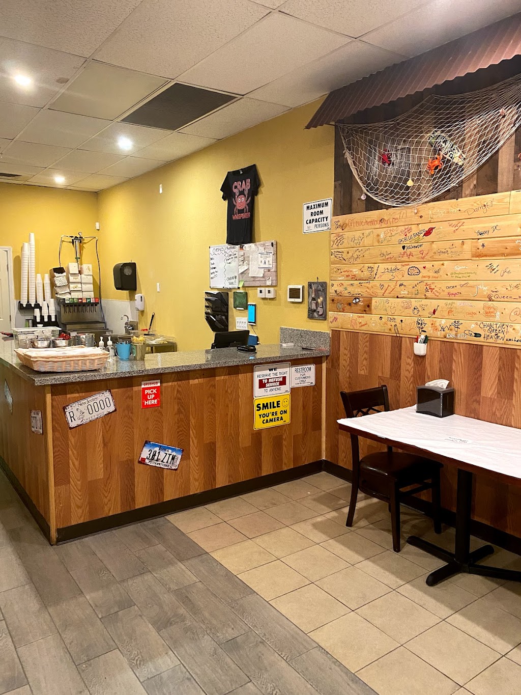 The Yummy Crab | restaurant | 3175 E Tropicana Ave, Las Vegas, NV 89121, USA | 7024447770 OR +1 702-444-7770