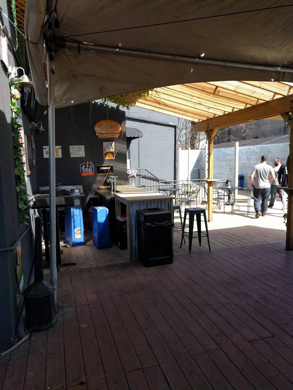 Play Sports Bar | restaurant | 2 Sneden Ave, Staten Island, NY 10312, USA | 7189843700 OR +1 718-984-3700