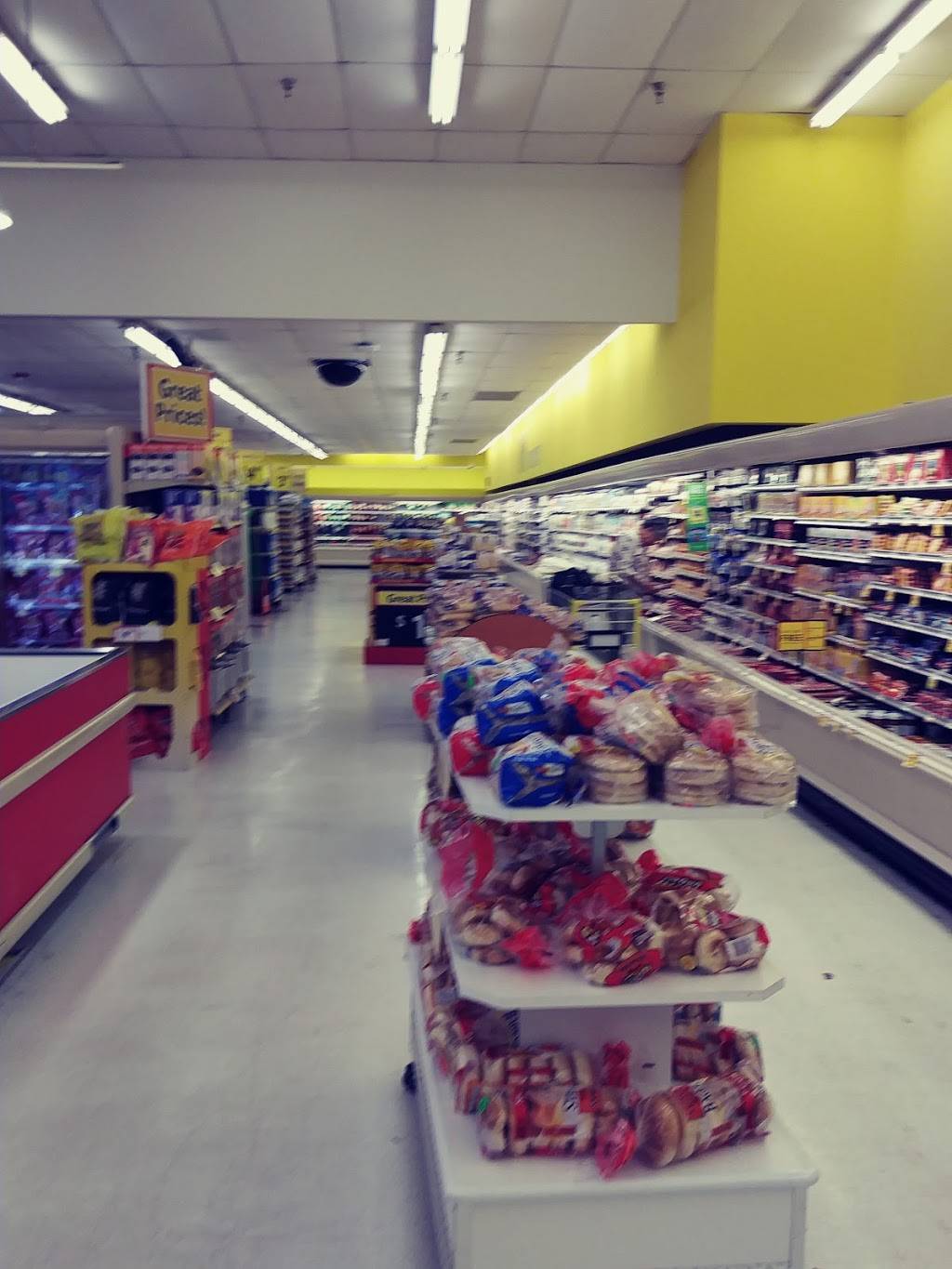 West Lake Shopping Center | shopping mall | 15000-15154 SW 72nd St, Miami, FL 33193, USA | 3059471664 OR +1 305-947-1664