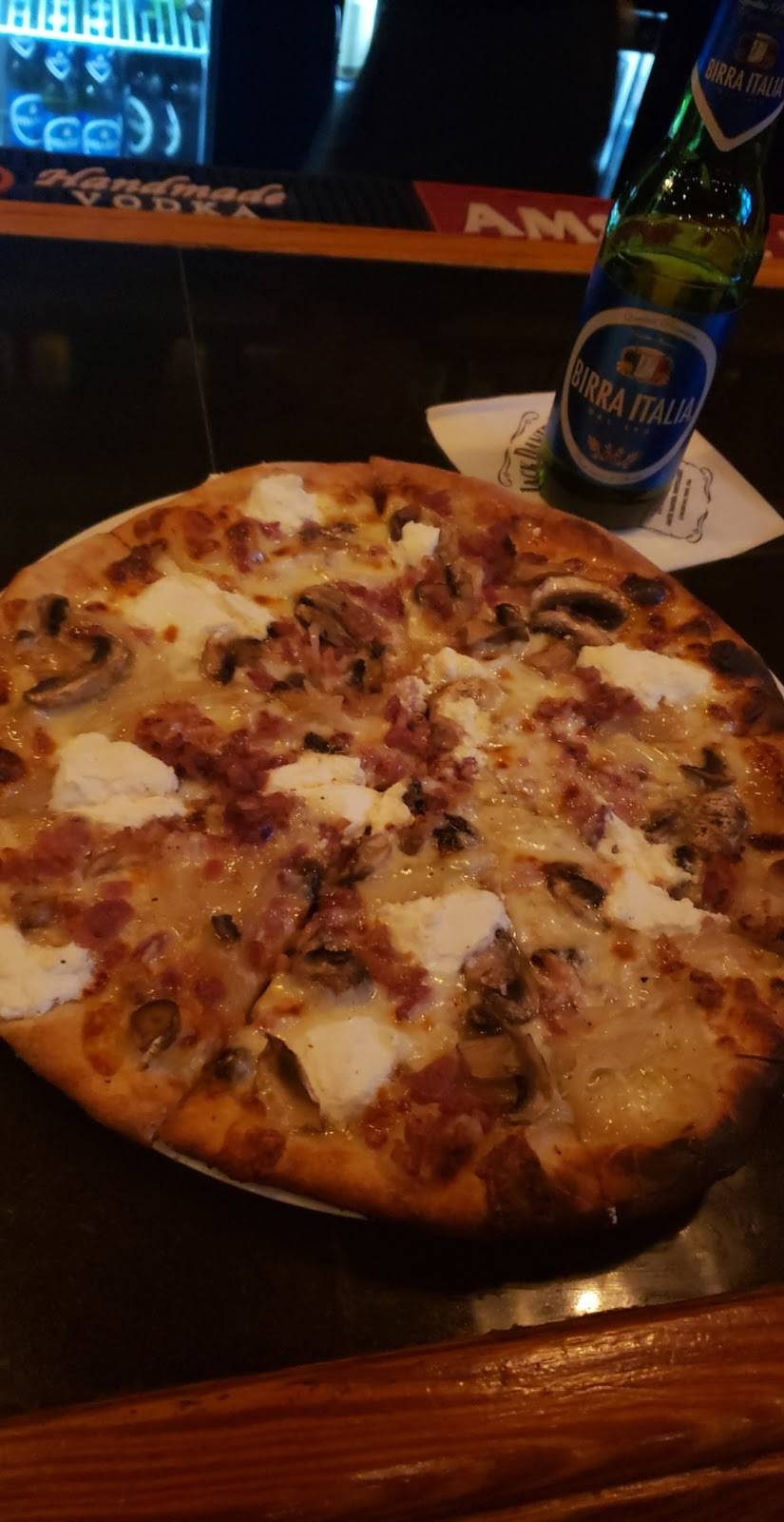 Fratellis | restaurant | 181 Main St, Derby, CT 06418, USA | 2035165604 OR +1 203-516-5604