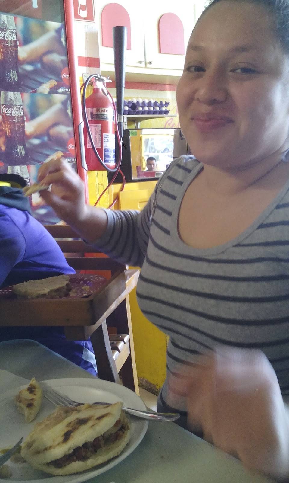 GORDITAS "EL TÍO" | restaurant | Blvd. Benito Juárez 901, Anexa Obrera, 22700 Rosarito, B.C., Mexico | 016618501200 OR +52 661 850 1200