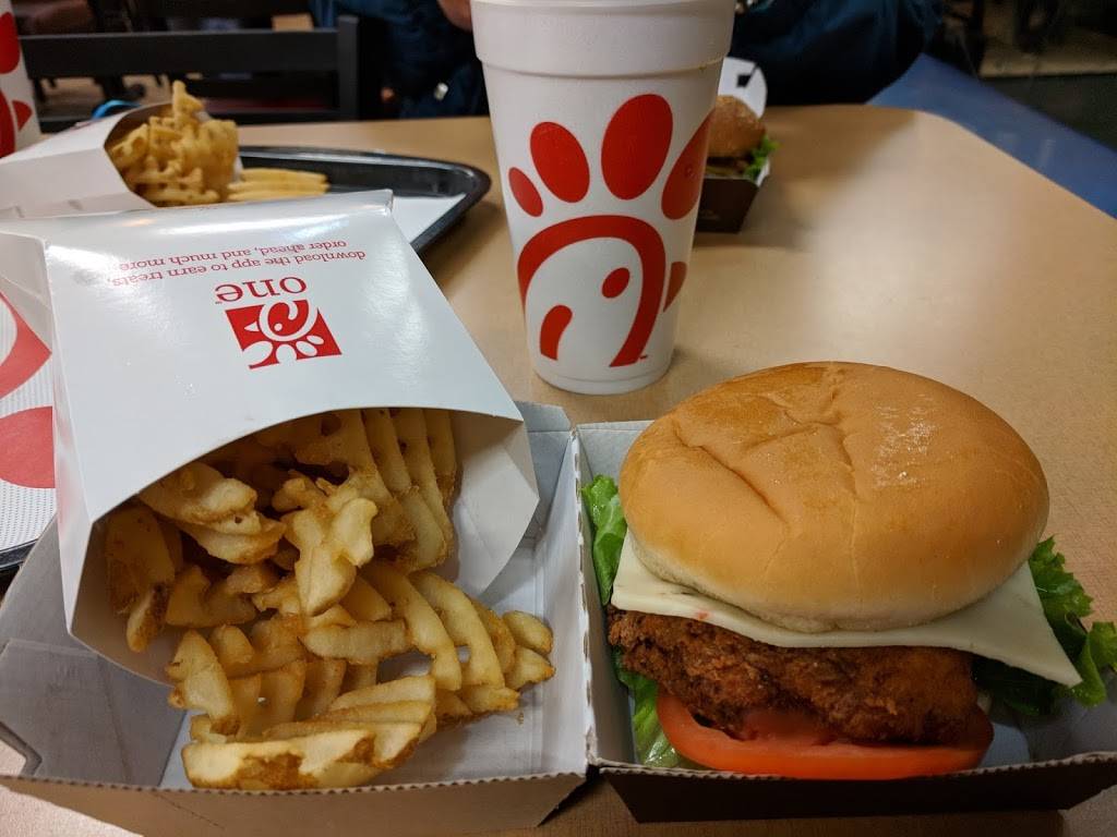 Chick-fil-A | restaurant | 701 S Ridge Ave, Middletown, DE 19709, USA | 3023767700 OR +1 302-376-7700