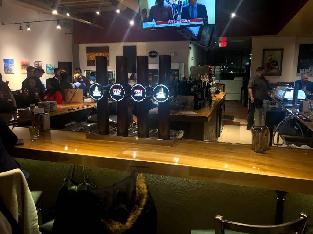 Bar Granada | restaurant | 5 W Monument Ave, Dayton, OH 45402, USA | 9372218310 OR +1 937-221-8310