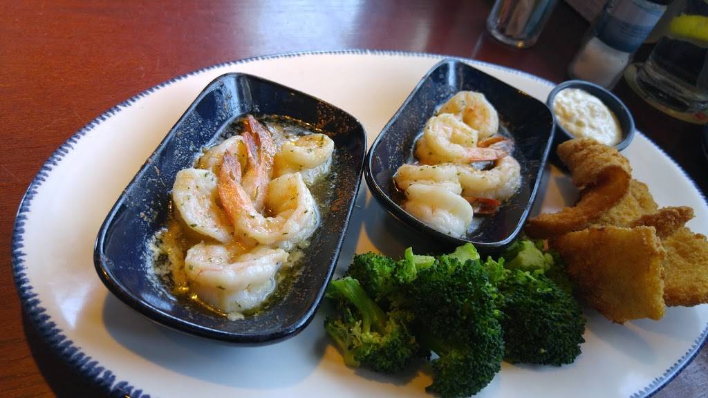 Red Lobster | restaurant | 1947 N Jackson St, Tullahoma, TN 37388, USA | 9313934030 OR +1 931-393-4030