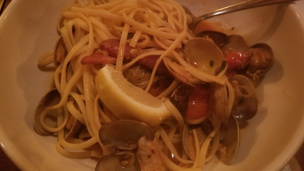 Macaronis Ristorante Downstairs | restaurant | 58 E Main St, Ashland, OR 97520, USA | 5414883359 OR +1 541-488-3359