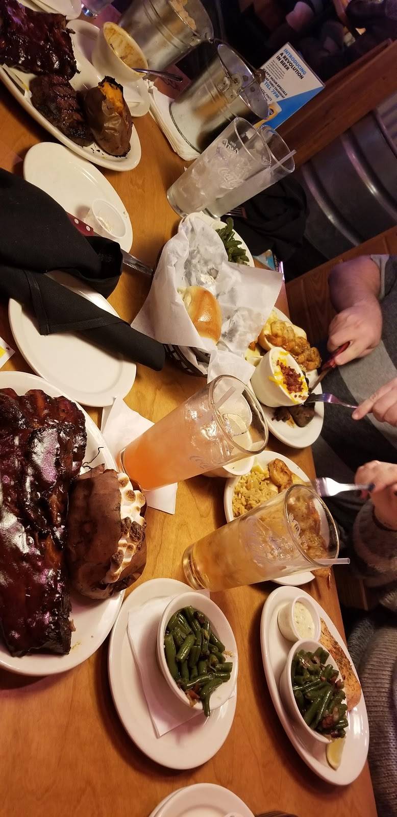 Texas Roadhouse | restaurant | 1290 N Kinzie Ave, Bradley, IL 60915, USA | 8159297427 OR +1 815-929-7427