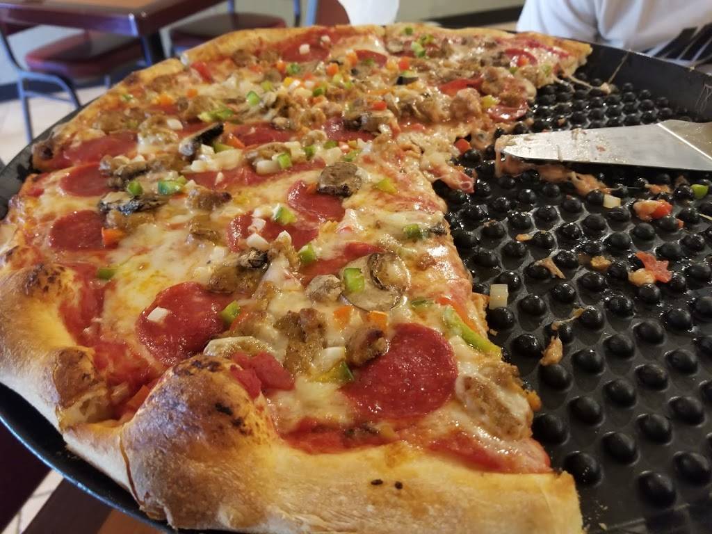 Pine Island Pizza | restaurant | 5465 Pine Island Rd, Bokeelia, FL 33922, USA | 2392837992 OR +1 239-283-7992