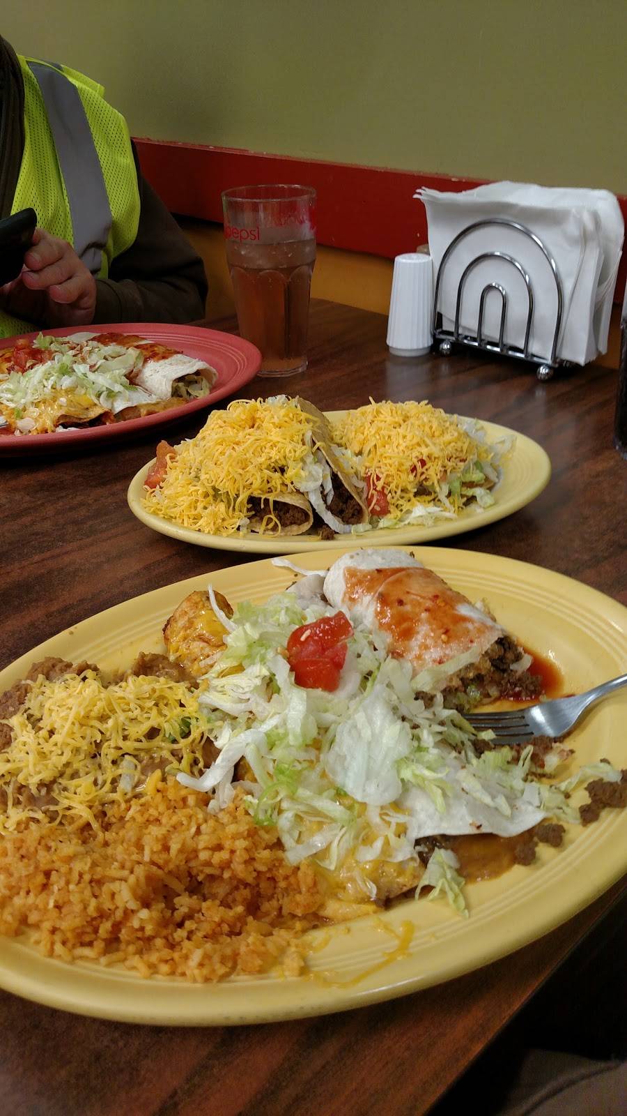 Rudys Tacos | restaurant | 150 S 14th Ave, Eldridge, IA 52748, USA | 5632856844 OR +1 563-285-6844