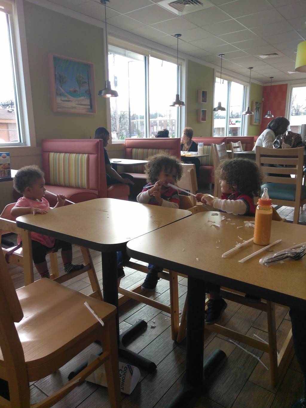 Captain Ds | restaurant | 4404 Elvis Presley Blvd, Memphis, TN 38116, USA | 9013323095 OR +1 901-332-3095