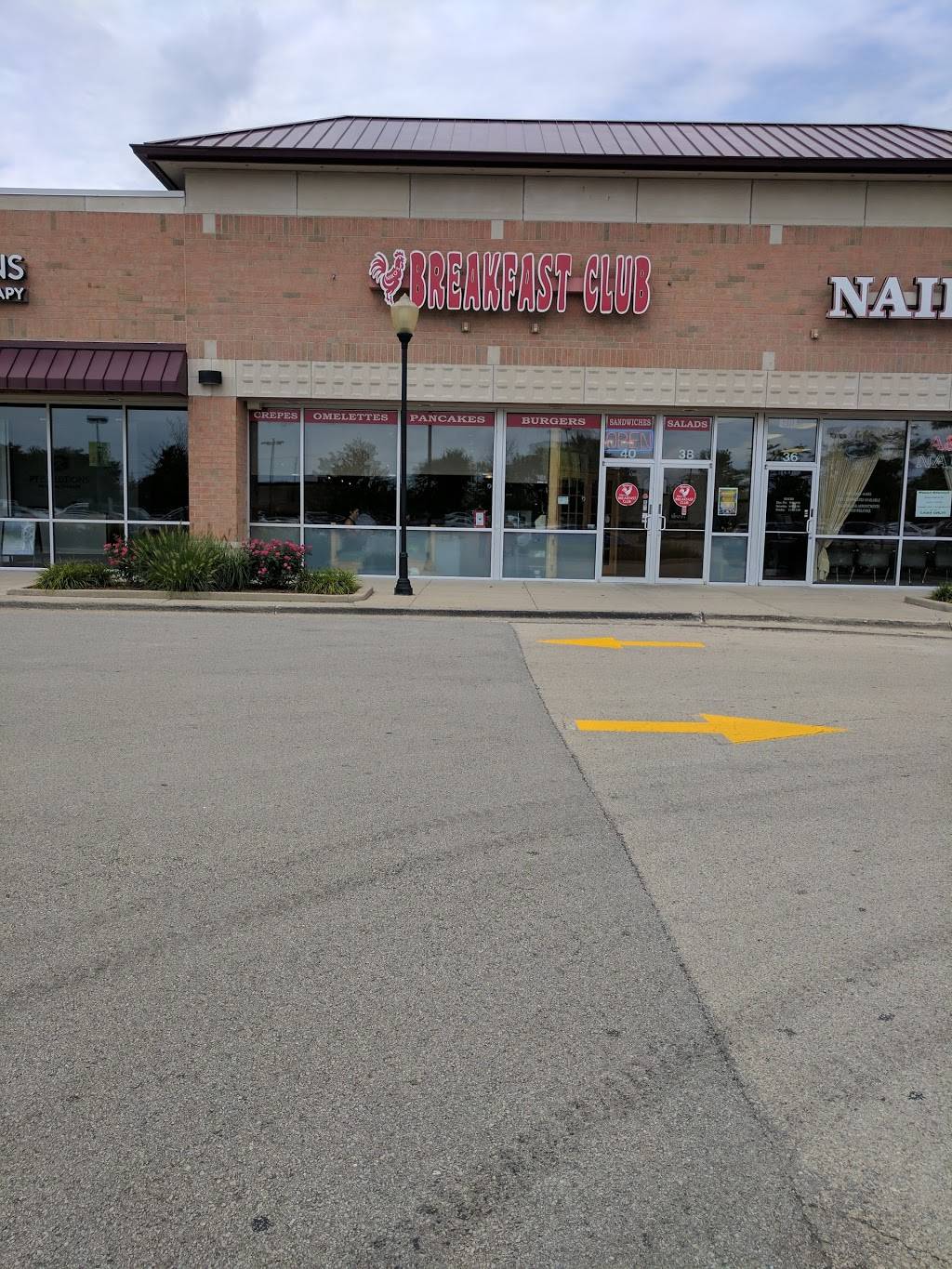 Nikos Breakfast Club | restaurant | 38 S Weber Rd, Romeoville, IL 60446, USA | 8158863344 OR +1 815-886-3344