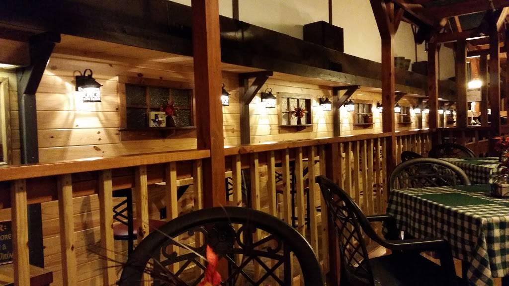 Hausgarten Edelweiss | restaurant | 125 E Clark St, Bartlett, TX 76511, USA | 5128592323 OR +1 512-859-2323