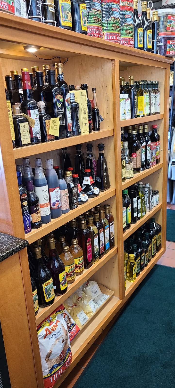 Tallutos Authentic Italian Fd | restaurant | 944 S 9th St, Philadelphia, PA 19147, USA | 2156274967 OR +1 215-627-4967