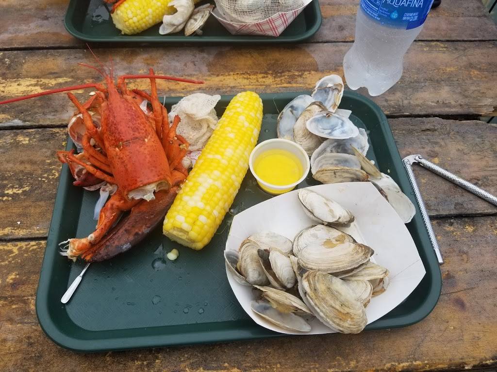 Muscongus Bay Lobster | restaurant | 28 Landing Road, Round Pond, ME 04564, USA | 2075295528 OR +1 207-529-5528