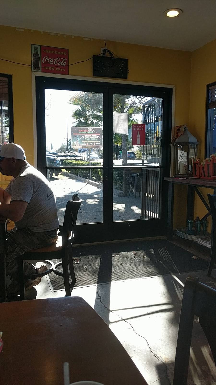 Estabans Tacos, Burgers & Brews | restaurant | 9731 Live Oak Blvd, Live Oak, CA 95953, USA | 5306175015 OR +1 530-617-5015