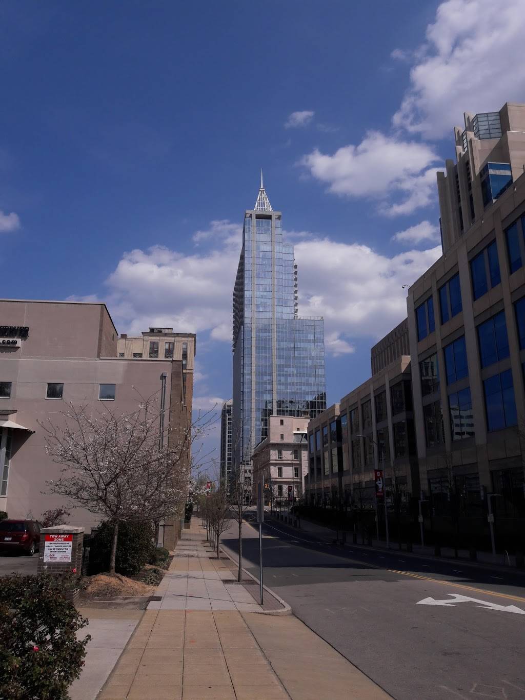 Justice Center Cafe | restaurant | 300 S Salisbury St, Raleigh, NC 27601, USA | 9198319292 OR +1 919-831-9292