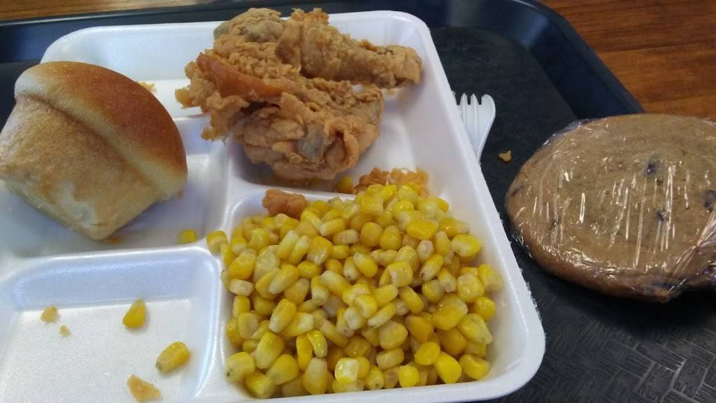 Pops Honey Fried Chicken | restaurant | 944 TX-31, Chandler, TX 75758, USA | 9038492817 OR +1 903-849-2817