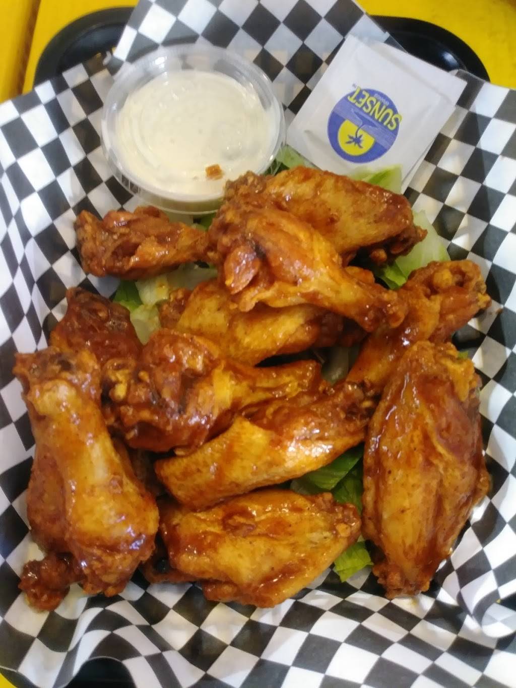 The Boom Box | restaurant | 62 NY-208, New Paltz, NY 12561, USA | 8452560101 OR +1 845-256-0101