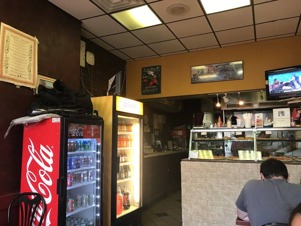 Country Bay Pizza | restaurant | 3233 Ampere Ave, Bronx, NY 10465, USA | 9293090507 OR +1 929-309-0507