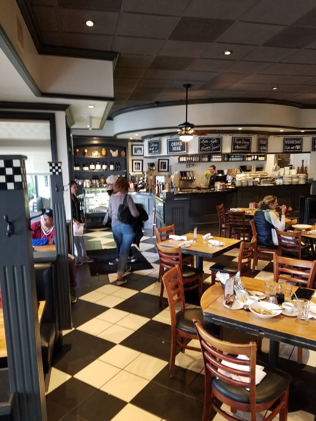 Marias Italian Kitchen | restaurant | 23331 Mulholland Dr, Woodland Hills, CA 91364, USA | 8182250586 OR +1 818-225-0586