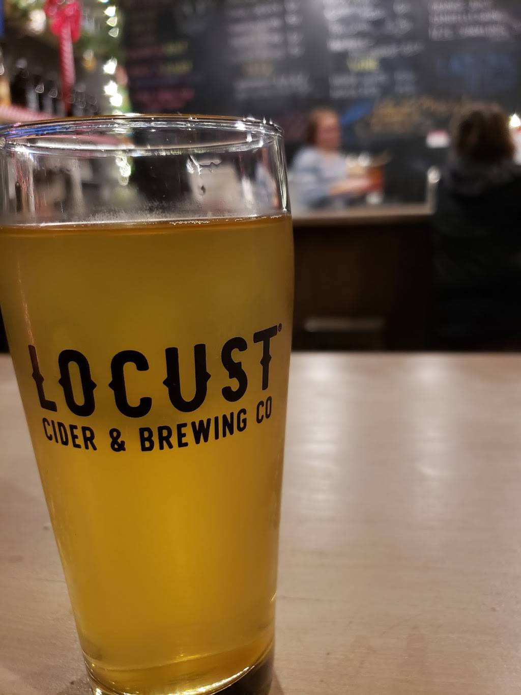 Locust Cider & Brewing Tacoma | restaurant | 2805 6th Ave, Tacoma, WA 98406, USA | 2064945968 OR +1 206-494-5968