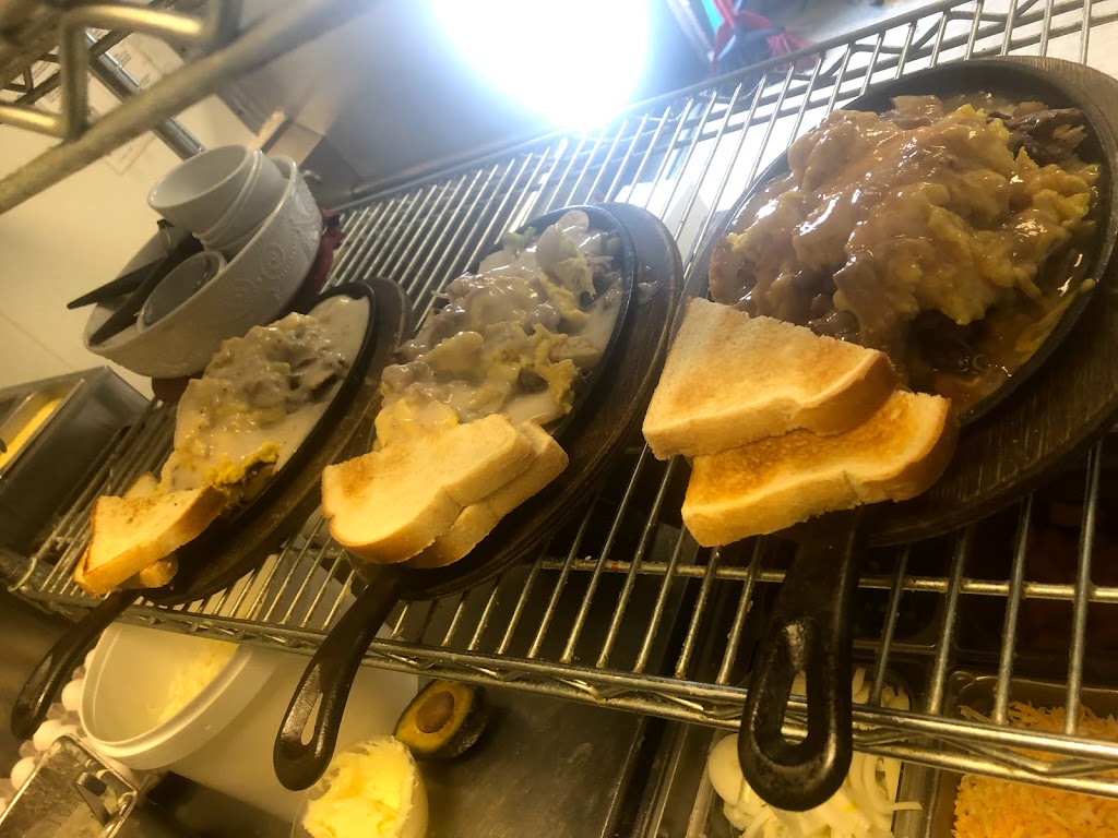 The Lazy Bear Restaurant | restaurant | 285 W Main St, New Castle, CO 81647, USA | 9709842327 OR +1 970-984-2327