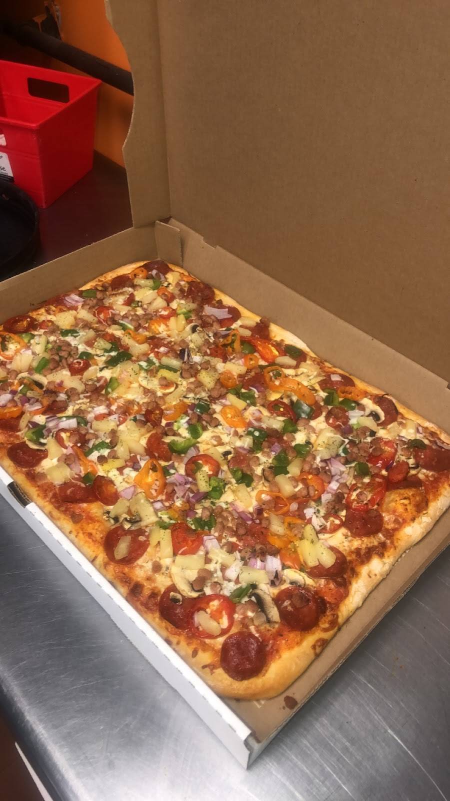 Buddy’s Pizza | restaurant | 318 Ontario St, St. Catharines, ON L2R 5L8, Canada | 2893625577 OR +1 289-362-5577