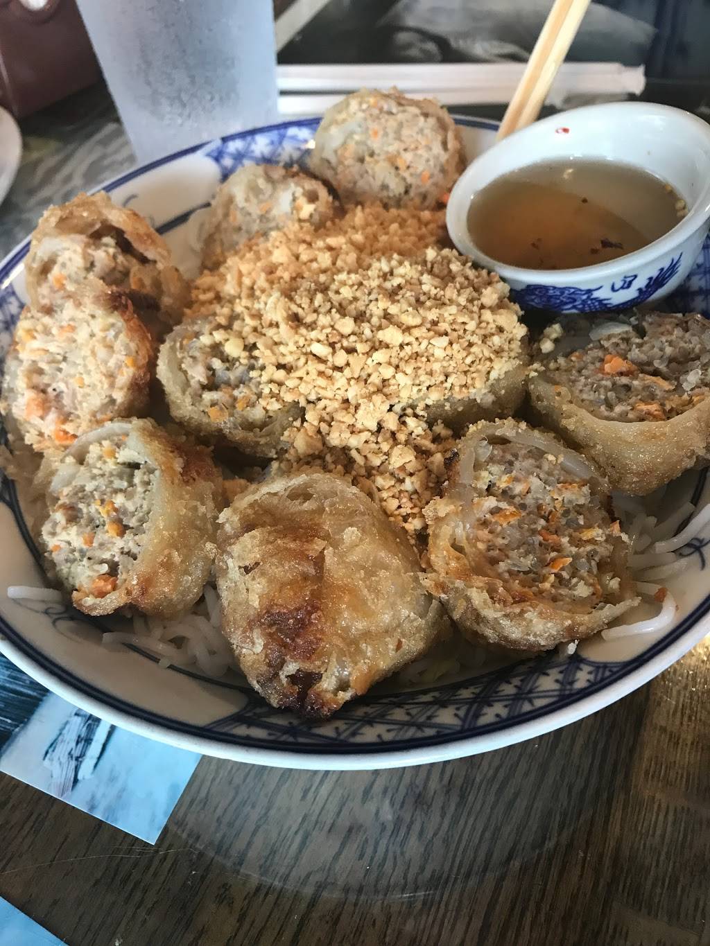 Vina Vietnamese Restaurant | restaurant | 6401 Nicollet Ave, Richfield, MN 55423, USA | 6128665034 OR +1 612-866-5034