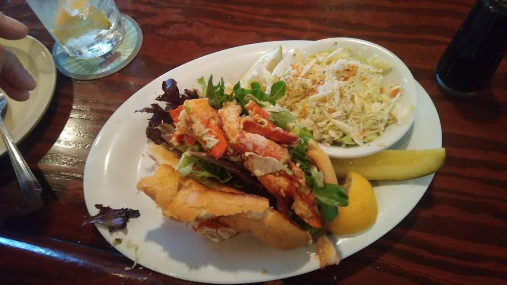 Tarpon Woods Golf Club | restaurant | 1100 Tarpon Woods Blvd, Palm Harbor, FL 34685, USA | 7277847606 OR +1 727-784-7606