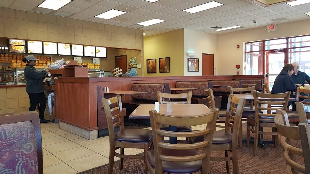Bojangles Famous Chicken n Biscuits | restaurant | 1644 N Hwy 17, Mt Pleasant, SC 29464, USA | 8432161398 OR +1 843-216-1398