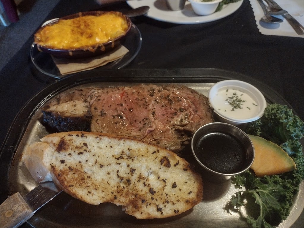 McGrews | restaurant | 33105 Redwood Hwy, OBrien, OR 97534, USA | 5415962202 OR +1 541-596-2202