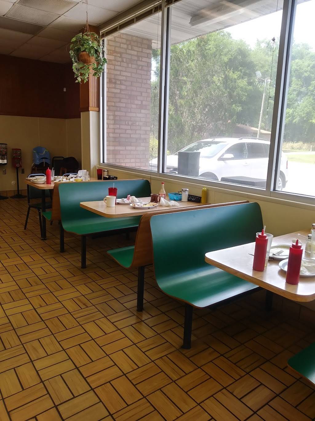 Crescent City Diner | restaurant | 895 Summit St, Crescent City, FL 32112, USA | 3866982164 OR +1 386-698-2164