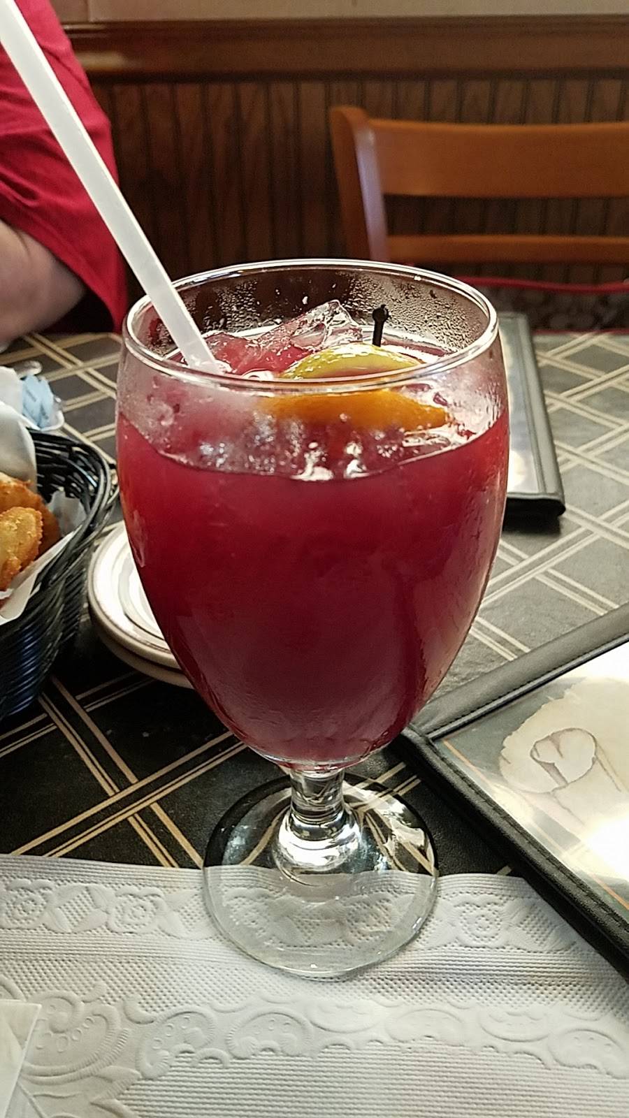 Silver Lake Country Inn | restaurant | 5602 Peters Dr, West Bend, WI 53095, USA | 2623387975 OR +1 262-338-7975