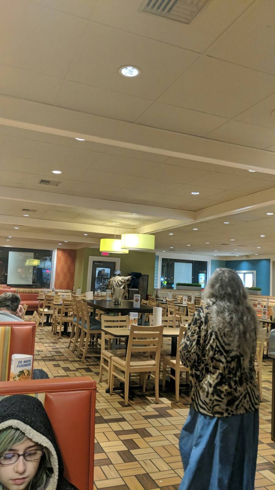 Captain Ds | restaurant | 2725 Florence Blvd, Florence, AL 35630, USA | 2567665270 OR +1 256-766-5270