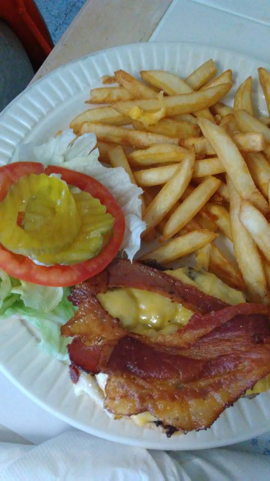 Marys Miracle Restaurant | restaurant | 10203 US-92, Tampa, FL 33610, USA | 8136219300 OR +1 813-621-9300