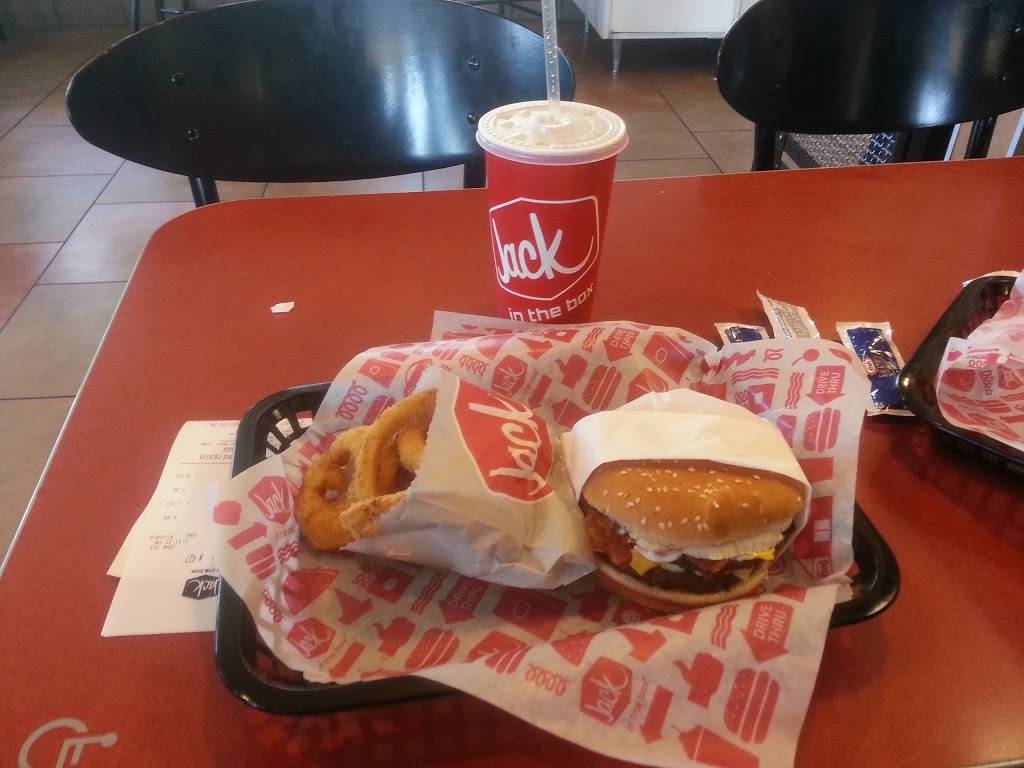 Jack in the Box | restaurant | 4901 Verdugo Way, Camarillo, CA 93012, USA | 8059875159 OR +1 805-987-5159