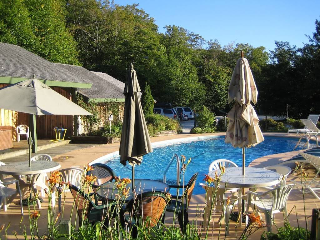 Lotus Mountain Retreat | restaurant | 4010 Bolton Valley Access Rd, Bolton Valley, VT 05477, USA | 8024346500 OR +1 802-434-6500