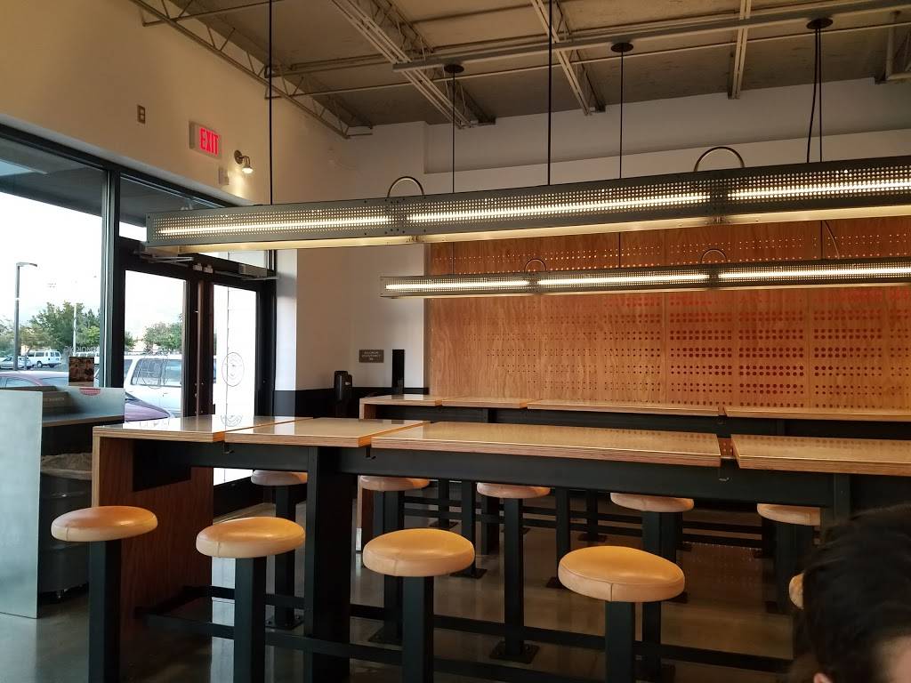 Chipotle Mexican Grill | restaurant | 2608 Central Ave SE, Albuquerque, NM 87106, USA | 5052323550 OR +1 505-232-3550