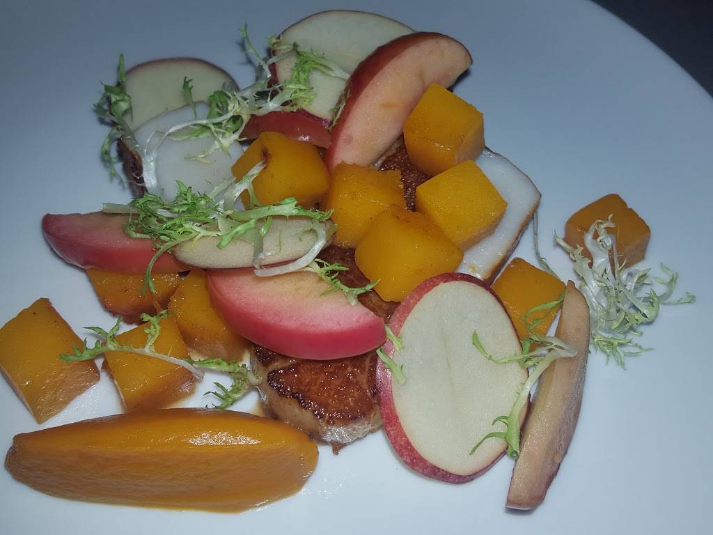 100 Acres: The Kitchens at Hotel Henry | restaurant | 444 Forest Ave, Buffalo, NY 14213, USA | 7169551511 OR +1 716-955-1511