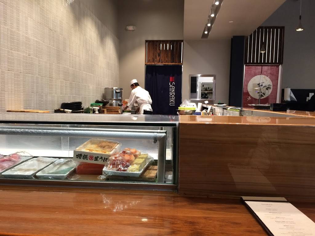 Sanraku Sushi | restaurant | 925 Blossom Hill Rd, San Jose, CA 95123, USA | 4083632110 OR +1 408-363-2110