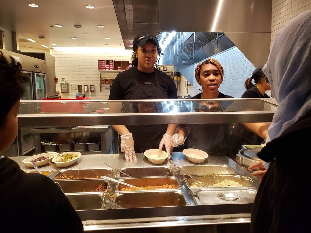 Chipotle Mexican Grill | restaurant | 6111 Custer Rd #100, Frisco, TX 75035, USA | 4698546471 OR +1 469-854-6471