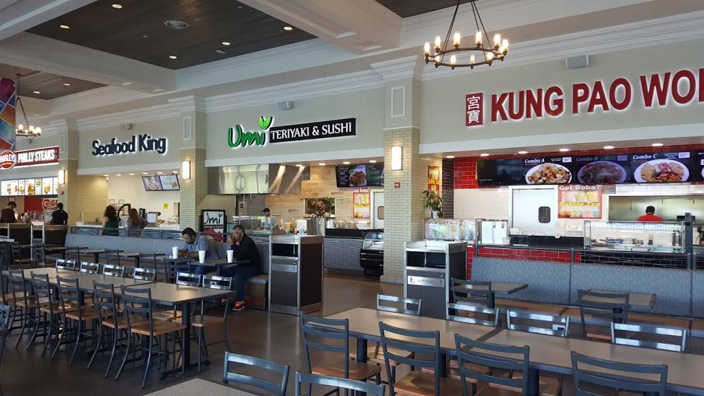 Charleys Philly Steaks | restaurant | 1600 Premium Outlets Blvd, Norfolk, VA 23502, USA | 3176361600 OR +1 317-636-1600