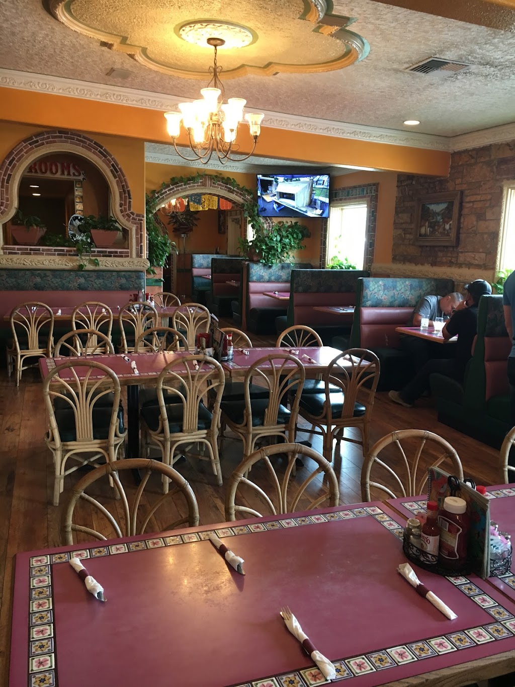 Inca Mexican Restaurant | restaurant | 404 E 3rd Ave, Moses Lake, WA 98837, USA | 5097662426 OR +1 509-766-2426