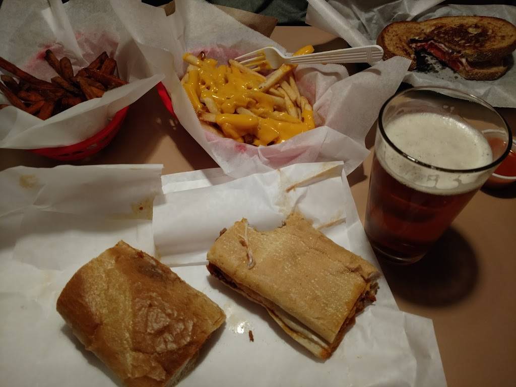 Moogys | restaurant | 154 Chestnut Hill Ave, Boston, MA 02135, USA | 6172548114 OR +1 617-254-8114