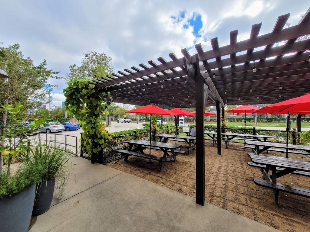Urban Eats | restaurant | 3414 Washington Ave, Houston, TX 77007, USA | 8328344417 OR +1 832-834-4417