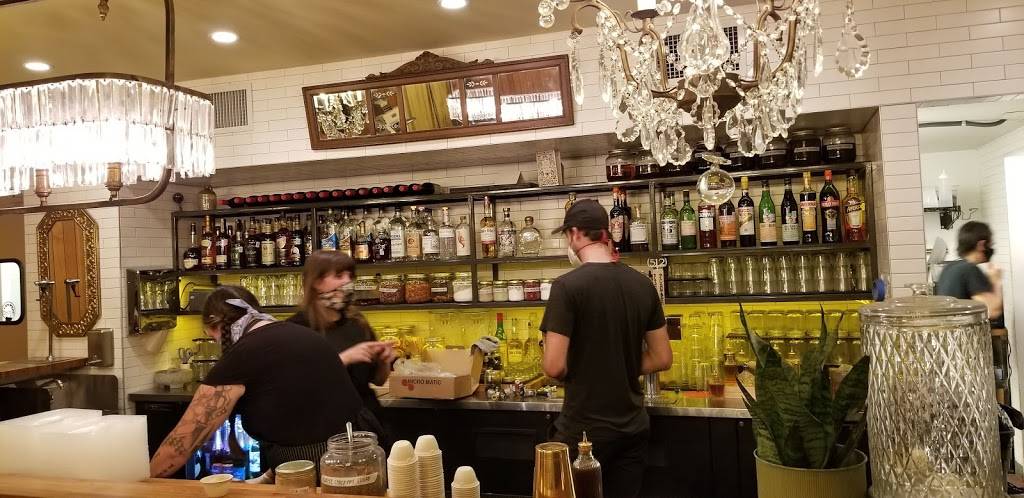 Vic and Als | restaurant | 2406 Manor Rd, Austin, TX 78722, USA | 5123875875 OR +1 512-387-5875