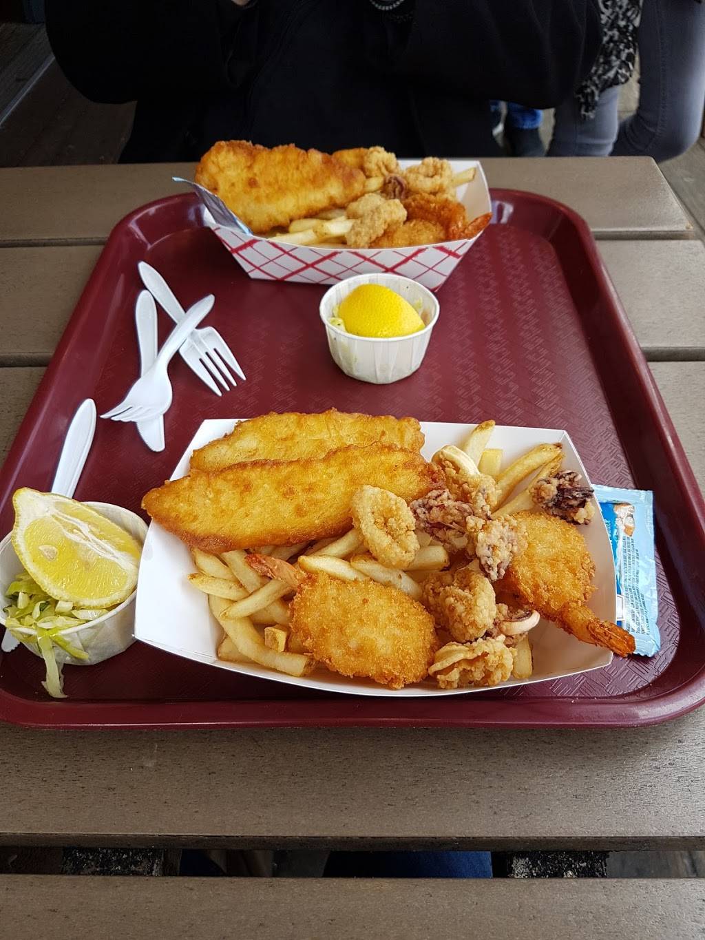 The Hook | restaurant | Pier 39, San Francisco, CA 94133, USA | 4159814318 OR +1 415-981-4318